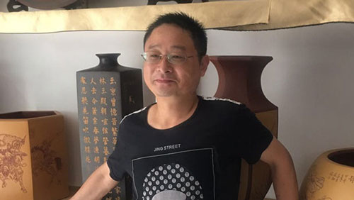 李盧春個人照片