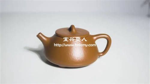 紫砂壺有的有土腥味有的沒有是怎么回事