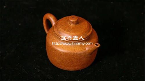 化工壺是化工泥料制作而成，不一定是機制壺