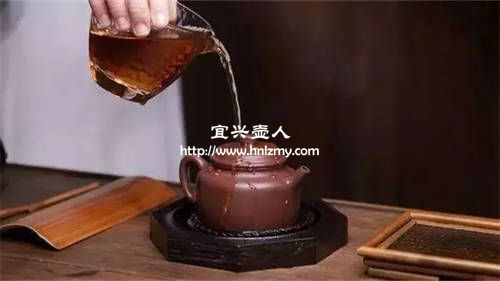 紫砂壺開水燙有異味怎么回事